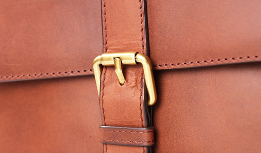 Small Man Bag - Exeter Brown Oiled Pull-Up